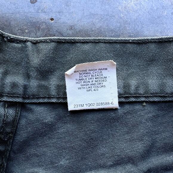 Unique Vintage Y2K Levi’s Green Shorts - Picture 6 of 6